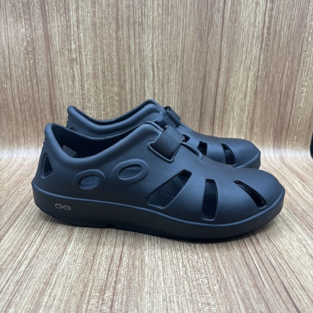 Oofos OOCandoo Recovery Sandals Mens 8 Womens 10 Black Hook Loop Strap Active